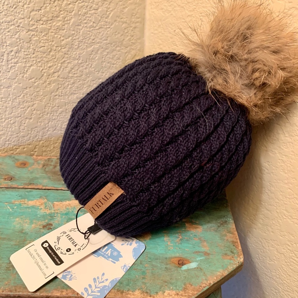 Furtalk Raccoon Pom Pom Hat OS - Picture 3 of 7